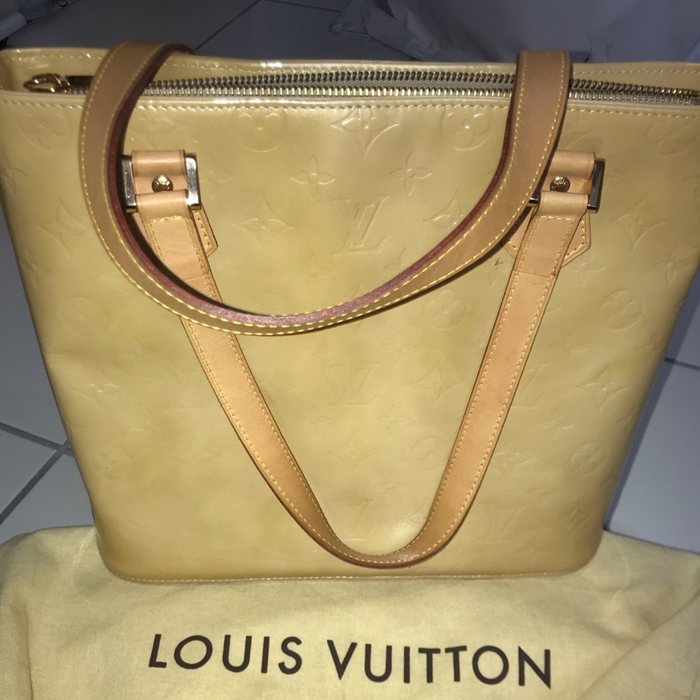 Louis Vuitton Handbag